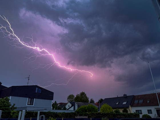 Heavy thunderstorm over Rheinhessen Lightning illuminates the sky over Mommenheim On Sunday evening, 10 05 2026