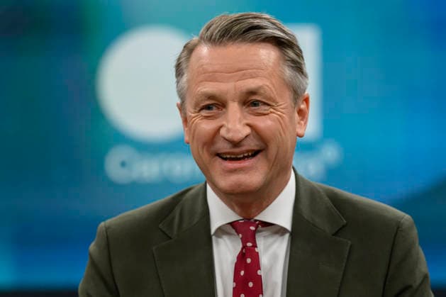 in the picture from l Nikolaus Blome, Head of Politics and Society RTL ntv, GER, Berlin, Studio, guest of Caren Miosga, Polittalk, TV, format, recording, Das Erste, from Adlershof at Studio 20, topic How does the SPD want to regain trust, Ms. Schwesig 10 05 2026 Copyright: HMBxMedia UwexKoch