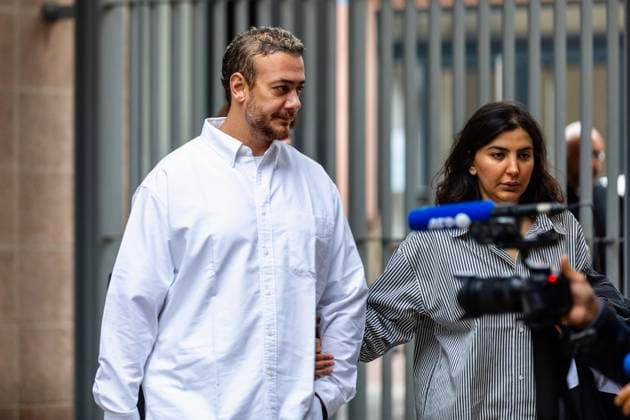 AFFAIRE SAAD LAMJARRED PHOTOPQR NICE MATIN ESCOFFIER FLORIAN 11 05 2026 Photo Florian ESCOFFIER NICE MATIN DRAGUIGNAN TRIBUNAL PROCES POUR VIOL DE SAAD LAMJARRED STAR DE LA CHANSON AU MAROC QUI COMPARAIT LIBRE Moroccan singer Saad Lamjarred arrives at The Court of Assize to appear on charges of raping a bartender in 2018 near Saint Tropez, in Draguignan on May 11, 2026 France  Copyright: xPHOTOPQR NICExMATIN MAXPPPxESCOFFIERxFLORIANx 20260511NIM3360 20260511NIM3360