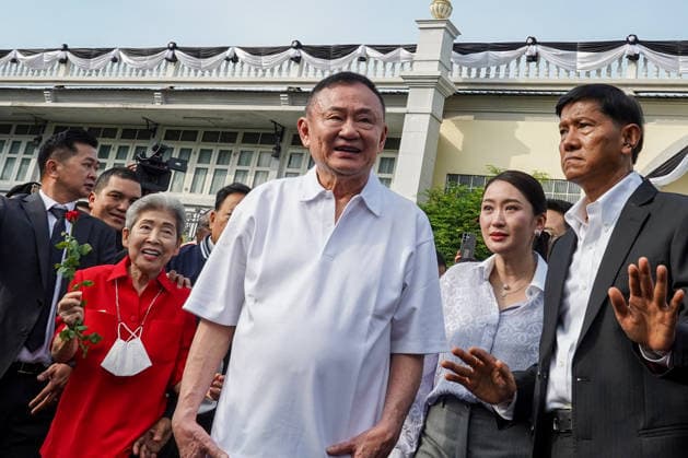 May 11, 2026, Bangkok, Thailand: Former Thai Prime Minister Thaksin Shinawatra was released on parole at Central Prison. Bangkok Thailand - ZUMAs197 20260511_aaa_s197_004 Copyright: xSeksanxRochanametakulx