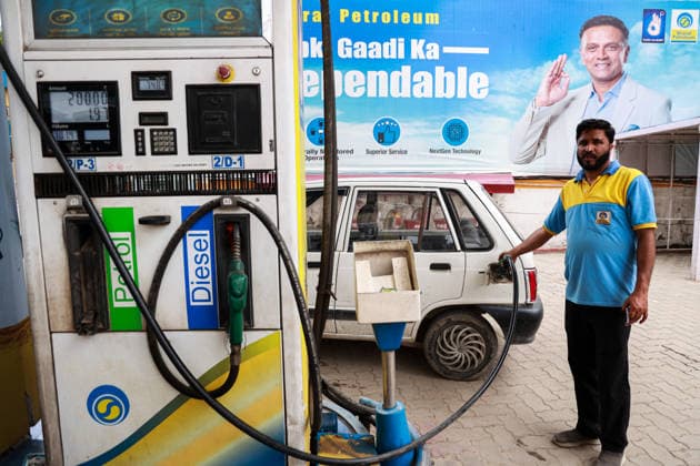 People Refill Petrol And Diesel People fill petrol and diesel at a fuel station in Baramulla, Jammu and Kashmir, on May 11, 2026. On Sunday, Prime Minister Narendra Modi urges citizens to cut fuel use, limit foreign travel, and pause gold purchases, citing the severe impact of the Iran war on the economy. Baramulla India  Copyright: xNasirxKachroox originalFilename: kachroo-notitle260511_npONE.jpg