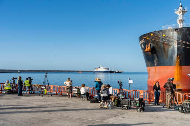 The evacuation of passengers of the cruise ship with hantavirus continues Media report on the situation of the cruise ship MV Hondius anchored in the port of Granadilla, on May 11, 2026, in Granadilla de Abona, Tenerife, Canary Islands Spain The evacuation operation of the passengers and crew of the MV Hondius, anchored in the industrial port of Granadilla, continues throughout the day, After the Spanish passengers, who were the first to leave the ship and who have already arrived in Madrid, followed by the nationals of France, the Netherlands, the United Kingdom and Canada 11 MAY 2026 Europa Press Canarias 11 05 2026 Granadilla de Abona, Tenerife, I Granadilla de Abona, Tenerife, I Spain Copyright: xEuropaxPressxCanariasx 7514598