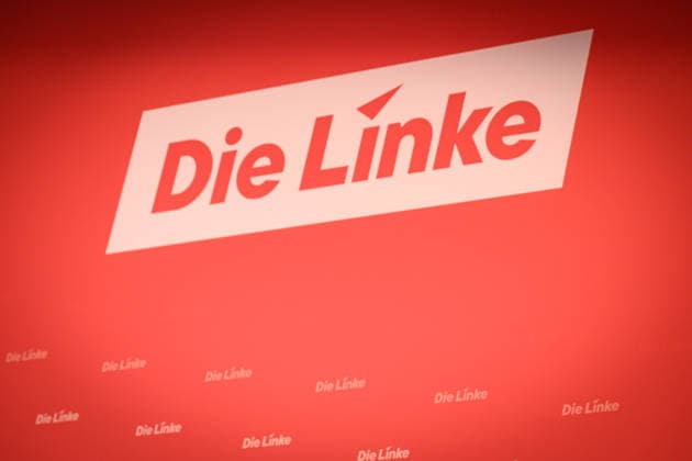 Berlin, Press conference Die Linke with Ines Schwerdtner The logo of Die Linke before the start of the press conference with Ines Schwerdtner Co-Chairwoman Die Linke on current political issues on 11 05 2026 at Karl Liebknecht Haus in Berlin Berlin Karl Liebknecht Haus Berlin Germany