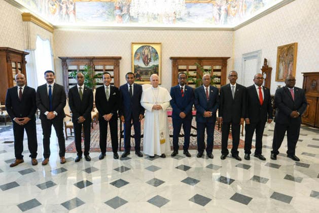 ITALY - POPE LEO XIV RECEIVES MR KAMIL AL-TAYBED IDRIS, PRIME MINISTER OF SUDAN IN A PRIVATE AUDIENCE IN THE VATICAN - 2026 5 11 Italy,Vatican,Rome 2026 5 11 Papa leone XIV receives Mr. Kamil Al-Tayeb Idris, Prime Minister of Sudan, in a private audience in The Vatican. EDITORIAL USE ONLY - NO BOOKS Copyright: xVATICANxMEDIAx