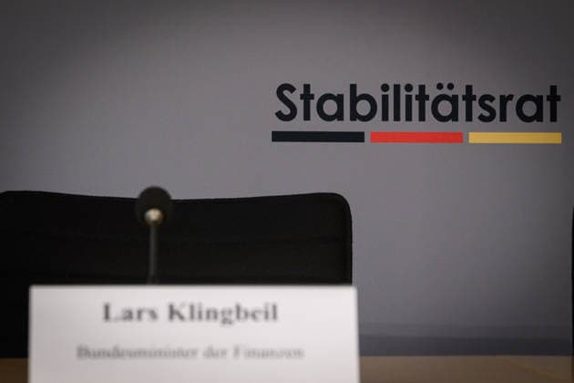 Berlin, Press conference on the 35th meeting of the Stability Council with Lars Klingbeil Press conference on the 35th meeting of the Stability Council with Finance Minister Lars Klingbeil SPD , Thiess Büttner Chairman of the
