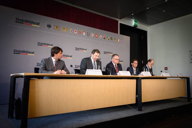Berlin, Press conference on the 35th meeting of the Stability Council with Lars Klingbeil Press conference on the 35th meeting of the Stability Council with Finance Minister Lars Klingbeil SPD , Thiess Büttner Chairman of the