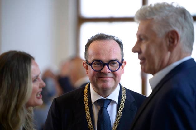 f l Clemens Baumgärtner and Dieter Reiter Festive inaugural meeting of the City Council of the City of Munich for the 2026 to 2032 term of office in the ballroom of the old City Hall, Munich 11 05 2026