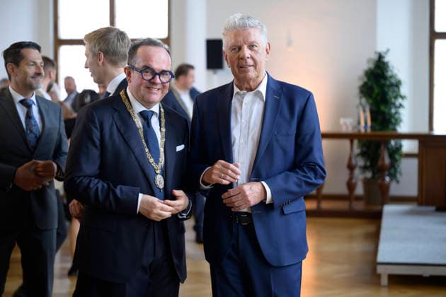 f l Clemens Baumgärtner and Dieter Reiter Festive inaugural meeting of the City Council of the City of Munich for the 2026 to 2032 term of office in the ballroom of the old City Hall, Munich 11 05 2026