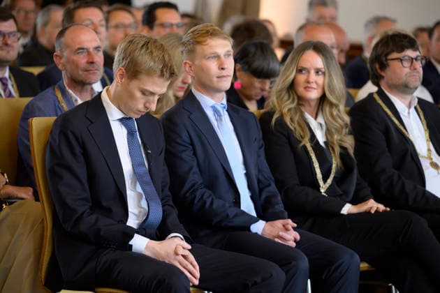 From left Mayor Dominik Krause and his friend Sebastian Müller, next to them Mona Fuchs Greens Festive opening session of the City Council of the City of Munich term of office 2026 to 2032 in the ballroom of the old City Hall, Munich 11 05 2026