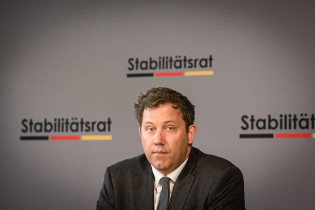 Berlin, Press conference on the 35th meeting of the Stability Council with Lars Klingbeil Press conference on the 35th meeting of the Stability Council with Finance Minister Lars Klingbeil SPD , Thiess Büttner Chairman of the