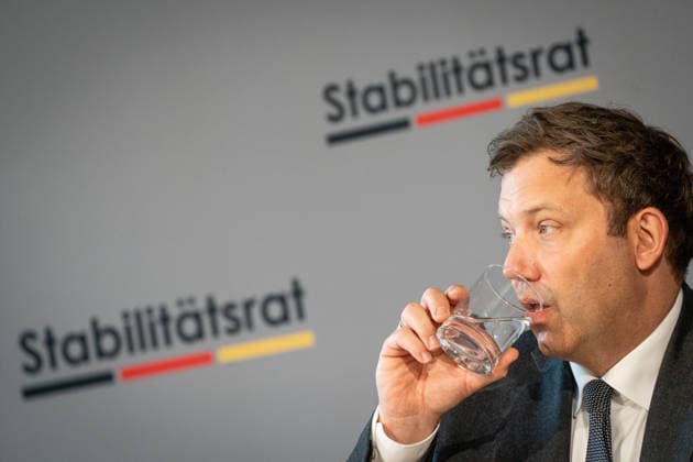 Lars Klingbeil, Federal Minister of Finance Press conference on the meeting of the Stability Council with the Federal Minister of Finance in the Bundesrat building, Berlin Berlin Germany Bundesrat building