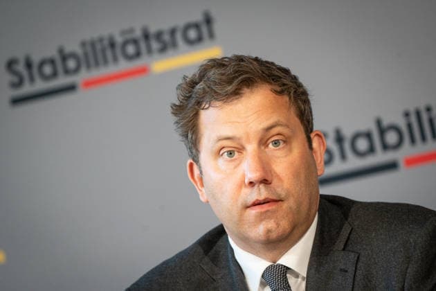 Lars Klingbeil, Federal Minister of Finance Press conference on the meeting of the Stability Council with the Federal Minister of Finance in the Bundesrat building, Berlin Berlin Germany Bundesrat building