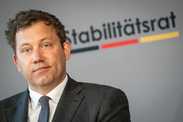 Lars Klingbeil, Federal Minister of Finance Press conference on the meeting of the Stability Council with the Federal Minister of Finance in the Bundesrat building, Berlin Berlin Germany Bundesrat building