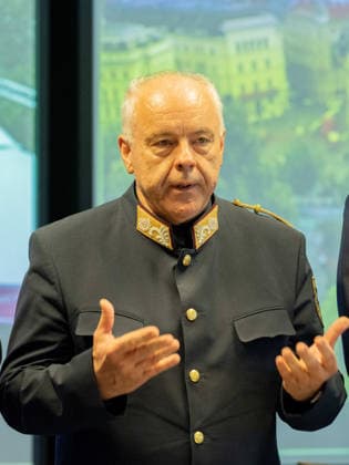 20260511 Lokalaugenschein im ESC-Einsatzstab der Landespolizeidirektion Wien WIEN, OESTERREICH - MAI 11: Leiter Bernhard Treibenreif (Direktion fuer Spezialeinheiten Einsatzkommando Cobra) beim Lokalaugenschein - im ESC-Einsatzstab der Landespolizeidirektion Wien in der Landespolizeidirektion Wien am 11. Mai 2026 in Wien, Oesterreich. 260511_SEPA_10_058 Copyright: xMichaelxIndrax SEPAxMedia