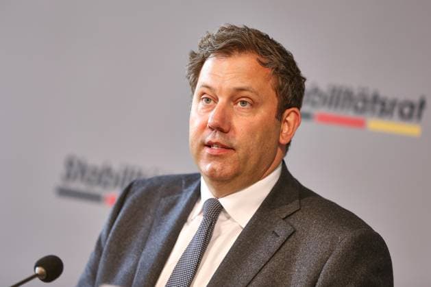 Berlin, Germany, 11 05 2026 Bundesrat Press conference on the 35th meeting of the Stability Council Federal Minister of Finance Lars Klingbeil SPD Copyright: xdtsxNachrichtenagenturx dts_118605