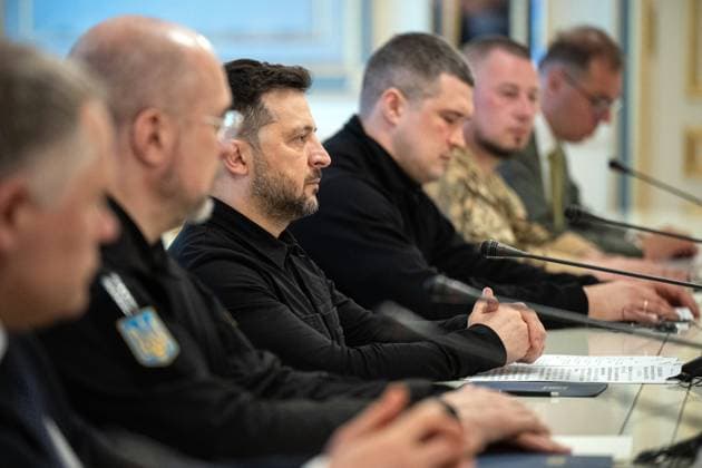 President of Ukraine Volodymyr Zelenskyy attends a meeting with Germany’s Federal Minister of Defence Boris Pistorius in Kyiv, Ukraine, on 11 May 2026. Key topics included the development of joint weapons production projects, the signing of the Drone Deal, and support for air defence and energy. (Photo by Danylo Antoniuk Ukrinform) Meeting of Ukrainian President and German Defence Minister in Kyiv  Copyright: xDanyloxAntoniukx