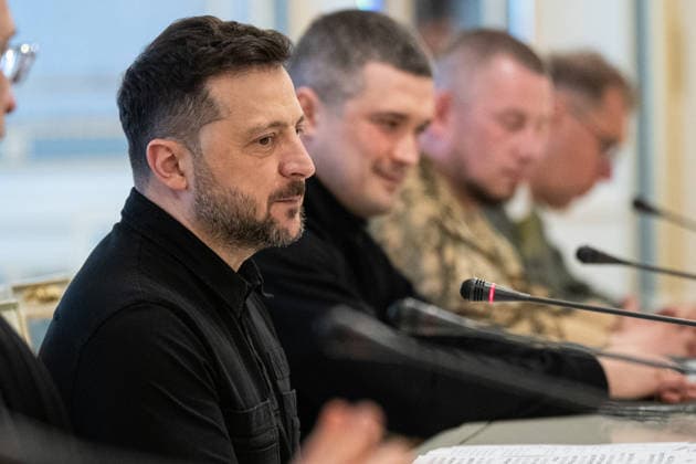 Ukrainian President Zelenskyy meets German Defence Minister Pistorius in Kyiv KYIV, UKRAINE - MAY 11: Ukrainian President Volodymyr Zelenskyy meets with German Defence Minister Boris Pistorius (not seen) in Kyiv, Ukraine, on May 11, 2026. Danylo Antoniuk Anadolu Kyiv Ukraine. Editorial use only. Please get in touch for any other usage.  Copyright: x2026xAnadoluxDanyloxAntoniukx