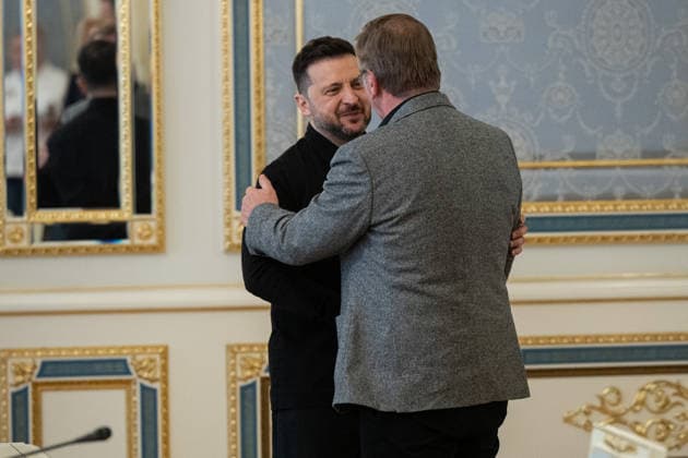 Ukrainian President Zelenskyy meets German Defence Minister Pistorius in Kyiv KYIV, UKRAINE - MAY 11: Ukrainian President Volodymyr Zelenskyy (L) meets with German Defence Minister Boris Pistorius (R) in Kyiv, Ukraine, on May 11, 2026. Danylo Antoniuk Anadolu Kyiv Ukraine. Editorial use only. Please get in touch for any other usage.  Copyright: x2026xAnadoluxDanyloxAntoniukx