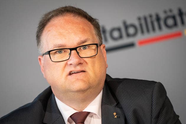 Björn Fecker, Senator for Finance Bremen Press conference on the meeting of the Stability Council with the Federal Minister of Finance in the Bundesrat building, Berlin Berlin Germany Bundesrat building