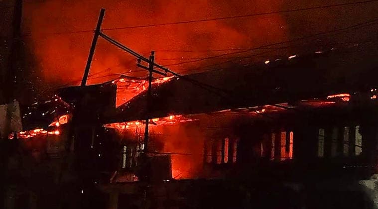 RECORD DATE NOT STATED A fire breaks out at a residential-cum-shopping complex at Harnag Anantnag, May 11 (ANI): A fire breaks out at a residential-cum-shopping complex at Harnag, in Anantnag on Monday. (ANI Video Grab) Anantnag Jammu and Kashmir INDIA Copyright: xANIx ANI_20260511667