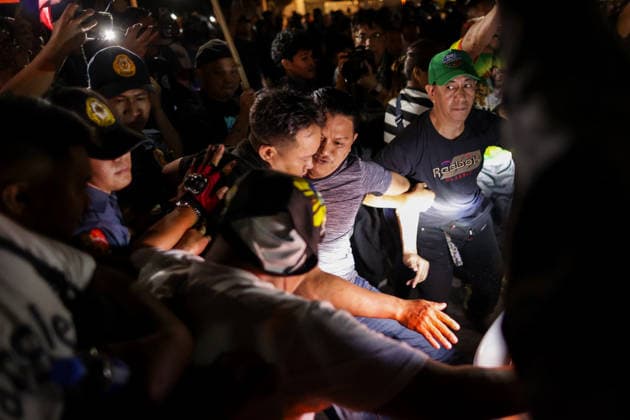 Supporters of former President Duterte protest outside Senate of the Philippines Supporters of former Philippines President Rodrigo Duterte scuffle with police during a protest against the arrest warrant of former Philippine National Police Chief and current Philippine Senator Ronald dela Rosa at the Philippine Senate in Manila, Philippines on May 11, 2026. The International Criminal Court (ICC) has issued an arrest warrant for the former Philippine National Police Chief Ronald dela Rosa in connection with his role in former Philippine President Rodrigo Duterte s war on drugs. MANILA PHILIPPINES  Copyright: xMatrixxImages MarkxCristinox