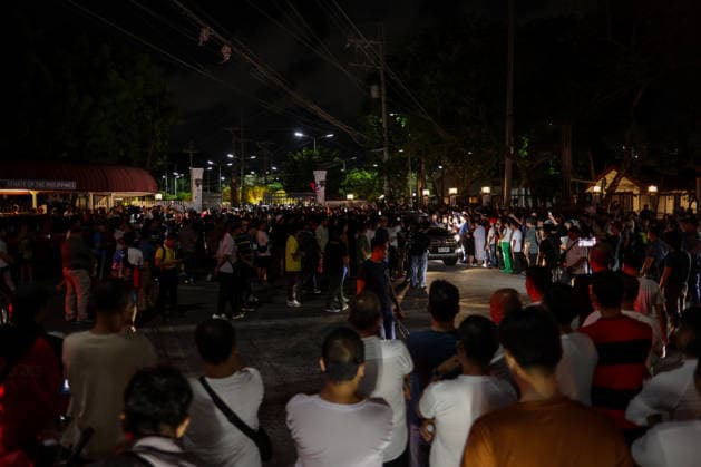Supporters of former President Duterte protest outside Senate of the Philippines Supporters of former Philippines President Rodrigo Duterte gather to protest against the arrest warrant of former Philippine National Police Chief and current Philippine Senator Ronald dela Rosa at the Philippine Senate in Manila, Philippines on May 11, 2026. The International Criminal Court (ICC) has issued an arrest warrant for the former Philippine National Police Chief Ronald dela Rosa in connection with his role in former Philippine President Rodrigo Duterte s war on drugs. MANILA PHILIPPINES  Copyright: xMatrixxImages MarkxCristinox