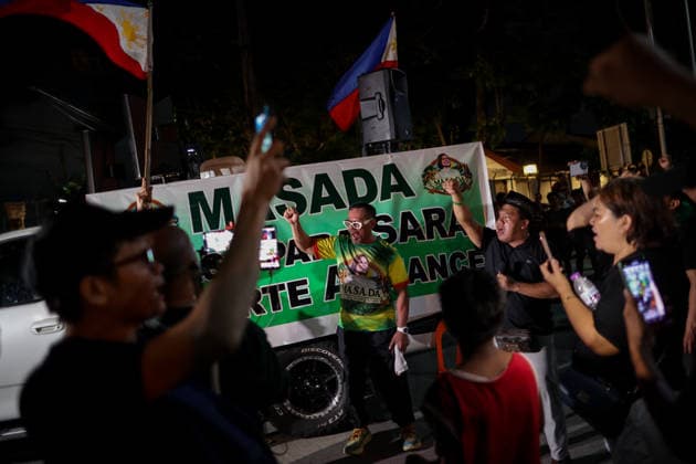 Supporters of former President Duterte protest outside Senate of the Philippines Supporters of former Philippines President Rodrigo Duterte gather to protest against the arrest warrant of former Philippine National Police Chief and current Philippine Senator Ronald dela Rosa at the Philippine Senate in Manila, Philippines on May 11, 2026. The International Criminal Court (ICC) has issued an arrest warrant for the former Philippine National Police Chief Ronald dela Rosa in connection with his role in former Philippine President Rodrigo Duterte s war on drugs. MANILA PHILIPPINES  Copyright: xMatrixxImages MarkxCristinox