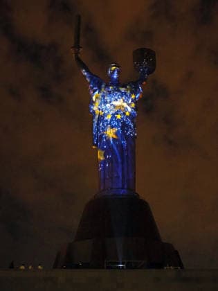 RECORD DATE NOT STATED The Motherland Monument lit up in the colors of the European Union flag during Europe Day celebrations, Kyiv, Ukraine, on May 9, 2026 (Photo by Pavlo Bahmut Ukrinform) Motherland Monument illuminated in EU colors on Europe Day  Copyright: xPavloxBahmutx
