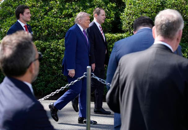 Donald Trump hosts Indiana University Football Champions - Washington US President Donald Trump and Indiana University head football Coach Curt Cignetti arrive for a ceremony on the south lawn on May 11, 2026 in Washington, DC. Photo by Yuri Gripas ABACAPRESS.COM Washington DC United States  Copyright: xPool ABACAx