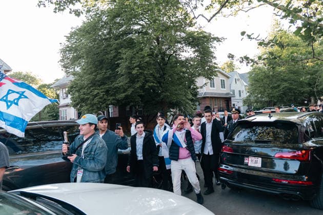 Brooklyn Synagogue Protest New York, NY May 11: Pro-Palestinian demonstrators and pro-Zionist counter protesters clashed in the Midwood neighborhood of Brooklyn during a protest against an Israeli real estate event accused by organizers of promoting the sale of Palestinian land in the occupied West Bank on May 11, 2026. Credit: Xavier Diaz AdMedia EDITORIAL USE ONLY  Copyright: xx AdMediax admphotostwo988422