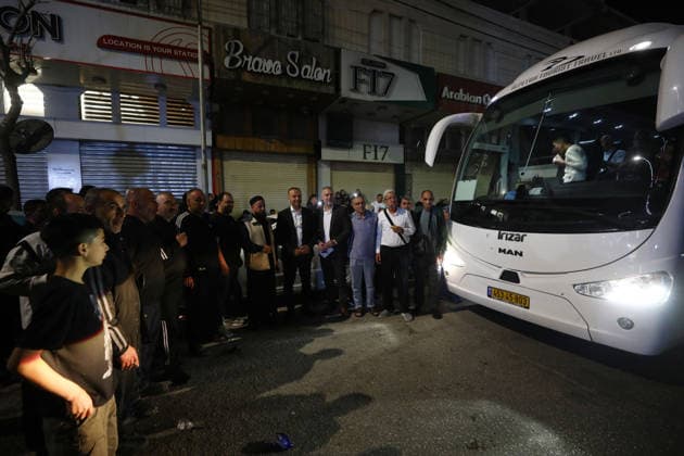 Palestinian pilgrims depart from Hebron for Hajj HEBRON, WEST BANK, PALESTINE - MAY 12: Palestinian pilgrims, who will travel from the West Bank to the holy lands, gather in the city center of Hebron, West Bank, Gaza, before departing by bus on May 12, 2026. Wisam Hashlamoun Anadolu Hebron West Bank. Editorial use only. Please get in touch for any other usage.  Copyright: x2026xAnadoluxWisamxHashlamounx