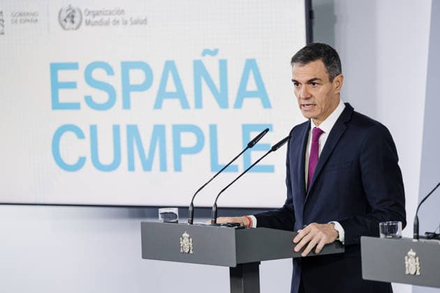 Sánchez receives the Director General of the WHO The President of the Government, Pedro Sánchez, during a press conference with the Director General of the World Health Organization WHO, Tedros Adhanom, at the Moncloa Palace, on May 12, 2026, in Madrid Spain The meeting aims to jointly assess progress in the management of the hantavirus crisis that has affected passengers and crew of the cruise ship MV Hondius 12 MAY 2026 Carlos Lujá Madrid Madrid Madrid Espana  Copyright: xCarlosxLujanx 7516557