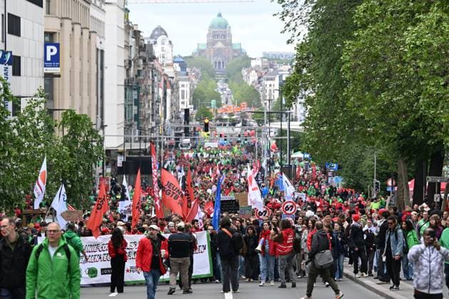 National demonstration 12 05 2026 BRUSSELS, BELGIUM - MAY 12 : National demonstration organised by trade unions and citizens groups in Brussels against rising energy prices and the Arizona government s social reforms on May 12, 2026 in Brussels, Belgium, 12 05 2026 Brussels Belgium  Copyright: xDidierxLebrunx