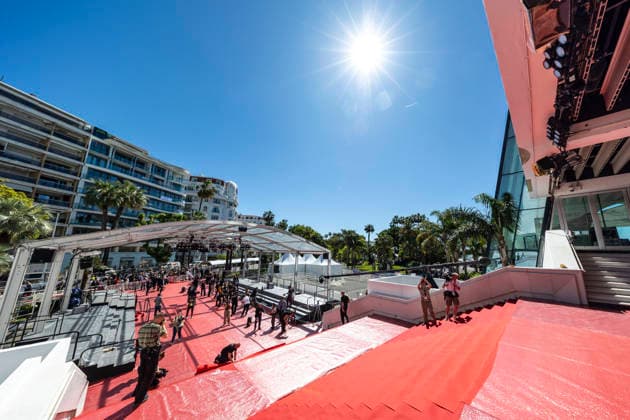 Mise en place tapis rouge avant louverture du 79ème Festival International du Film de Cannes le 12 mai 2026 Olivier Borde Bestimage Red carpet being laid out before the opening of the 79th Cannes International Film Festival on May 12, 2026 Cannes France  Copyright: xOLIVIERxBORDEx xBESTIMAGExOLIVIERxBORDEx xBESTIMAGEx