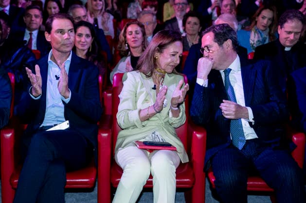 Ana Botín and Rafa Nadal participate in the closing ceremony of the solidarity program Euros de tu Nómina i d The tennis player Rafa Nadal, the president of Banco Santander, Ana Botín, and the president of the CEOE, Antonio Garamendi, during the closing ceremony of the solidarity program Euros de tu Nómina , on May 12, 2026, in Madrid Spain The event is marked by the commemoration of the 20th anniversary of this initiative 12 MAY 2026 A Pé Madrid Madrid Madrid Espana  Copyright: xA.xPÃ rezxMecax 7517338