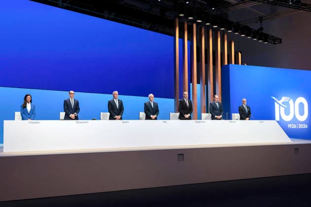 Lufthansa Executive Board at the Annual General Meeting of Deutsche Lufthansa AG at Messe Frankfurt, Hall 5 1 Congress Center Frankfurt, 12 05 2026 Foto:xR.xSchmiegeltx xFuturexImagex lufthansa_6547