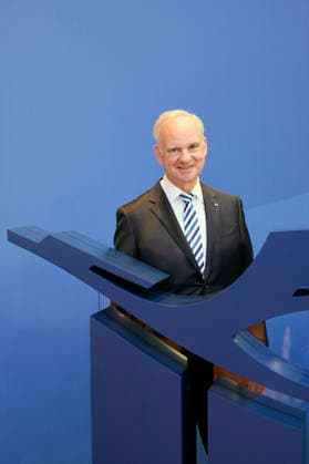 Johannes Teyssen at the Annual General Meeting of Deutsche Lufthansa AG at Messe Frankfurt, Hall 5 1 Congress Center Frankfurt, 12 05 2026 Foto:xR.xSchmiegeltx xFuturexImagex lufthansa_6588