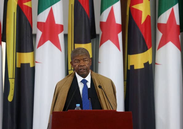 Angolan President Joao Lourenco, au Palais de la Nation a Alge Angolan President Joao Lourenco, au Palais de la Nation a Alger, en Algerie, le 12 mai 2026, lors dune seance avec les membres des deux chambres, lAssemblee populaire nationale APN et le Conseil de la Nation chambre haute du Parlement Senat , Joao Lourenco, effectue une visite de deux jours en Algerie Photo By Billel Bensalem APP Alger Algeria Copyright: xAlgÃ riexPressexPhotosxAPPxBillelxBensalemx xAPPx IMG_2238