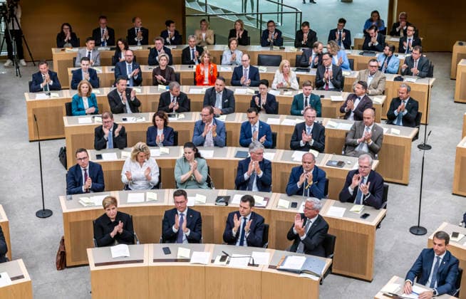 Constituent session of the 18th state parliament of Baden Württemberg Parliamentarians of the CDU parliamentary group In the front row Nicole Razavi, Manuel Hagel, Tobias Vogt, Thomas Strobl Curious Greens and CDU are equally strong with 56 MPs each AfD have 35 MPs, the SPD 10 12 05 2026, Stuttgart, Baden Württemberg, Germany