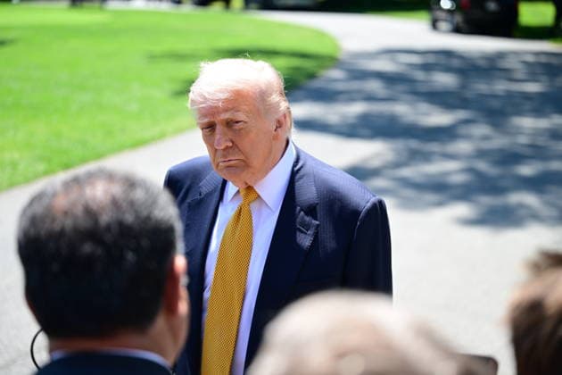 U.S. President Donald Trump WASHINGTON, UNITED STATES - MAY 12: U.S. President Donald Trump speaks to members of the press before boarding Marine One on the South Lawn of the White House in Washington, United States, on May 12, 2026. Kyle Mazza Anadolu Washington United States. Editorial use only. Please get in touch for any other usage.  Copyright: x2026xAnadoluxKylexMazzax