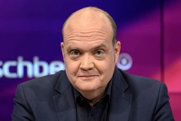 v l Robin Alexander Journalist , GER, Berlin, Studio, guest on Maischberger, political talk show, TV, format, with presenter Sandra Maischberger, Das Erste, from Adlershof Am Studio 20, May 12, 2026, Copyright: HMBxMedia UwexKoch