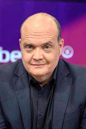 v l Robin Alexander Journalist , GER, Berlin, Studio, guest on Maischberger, political talk show, TV, format, with presenter Sandra Maischberger, Das Erste, from Adlershof Am Studio 20, May 12, 2026, Copyright: HMBxMedia UwexKoch
