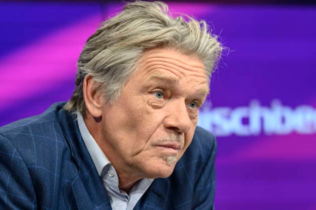 v l Hajo Schumacher Journalist , GER, Berlin, Studio, as a guest on Maischberger, political talk show, TV, format, with presenter Sandra Maischberger, Das Erste, from Adlershof Am Studio 20, 12 May 2026, Copyright: HMBxMedia UwexKoch