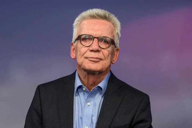 v l Thomas de Maiziere, CDU former Federal Minister , GER, Berlin, Studio, guest on Maischberger, political talk show, TV, format, with presenter Sandra Maischberger, Das Erste, from Adlershof Am Studio 20, 12 May 2026, Copyright: HMBxMedia UwexKoch