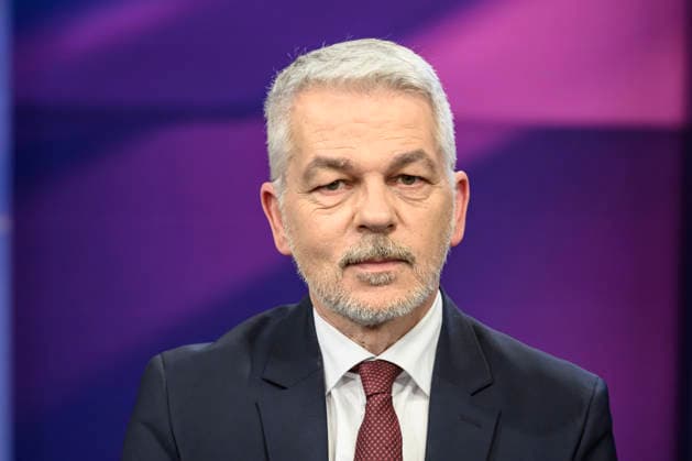 v l Carlo Masala military expert , GER, Berlin, studio, guest on Maischberger, political talk show, TV, format, with presenter Sandra Maischberger, Das Erste, from Adlershof Am Studio 20, 12 May 2026, Copyright: HMBxMedia UwexKoch