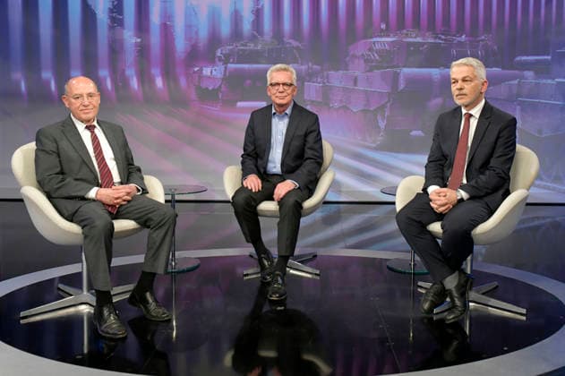 Gregor Gysi, Thomas de Maiziere and Carlo Masala on the ARD talk show maischberger in Studio Berlin Adlershof Berlin, 12 05 2026 Foto:xM.xBehrensx xFuturexImagex maischberger1205_6515
