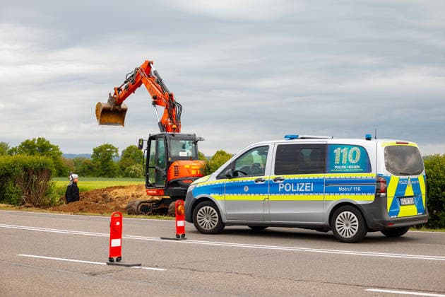 World War II bomb found in Wiesbaden On 13 May 2026, a 500-kilogram World War II bomb will be defused or detonated in a control
