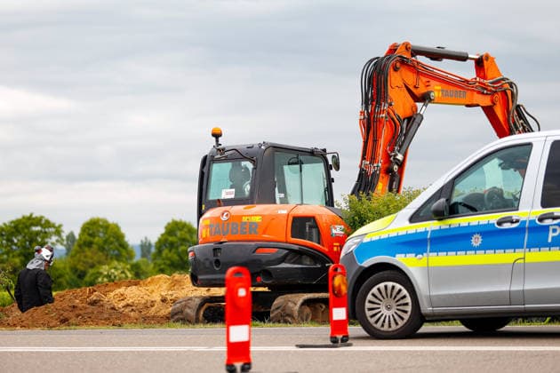 World War II bomb found in Wiesbaden On 13 May 2026, a 500-kilogram World War II bomb will be defused or detonated in a control