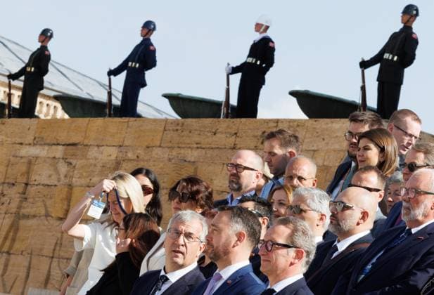 Walloon vice-minister president Pierre-Yves Jeholet, Vice-prime minister and Minister of Foreign Affairs Maxime Prevot and Brussels region Minister-President Boris Dillies pictured during Wreath Laying Ceremony at An?tkabir day four of a Belgian economic mission to Turkey, in Ankara, on Wednesday 13 May 2026. The Queen of the Belgians is leading an economic mission in Turkey from 10 to 14 May.  BENOITxDOPPAGNE 173669875