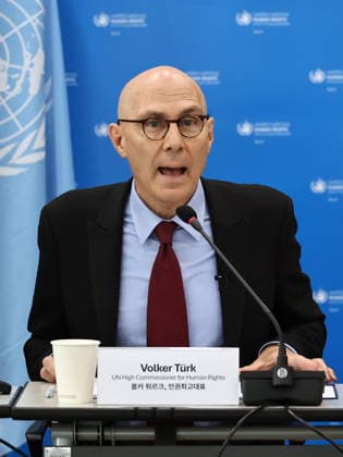 U.N. human rights chief in Seoul U.N. human rights chief in Seoul U.N. High Commissioner for Human Rights Volker Turk attends a press conference in Seoul on May 13, 2026. (Yonhap) 2026-05-13 16:19:27 < 1980-2026 YONHAPNEWS AGENCY. .> ¼­¿ïÆ¯º°½Ã EDITORIAL USE ONLY  Copyright: xx PYH2026051317390031500 YonhapxNewsx yonphotos252227